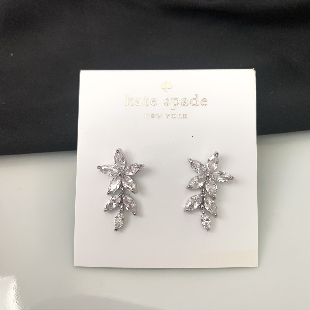 Kate Spade flower earrings - Picture 4 of 4